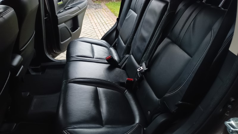Mitsubishi Outlander Phev For Sale (8)